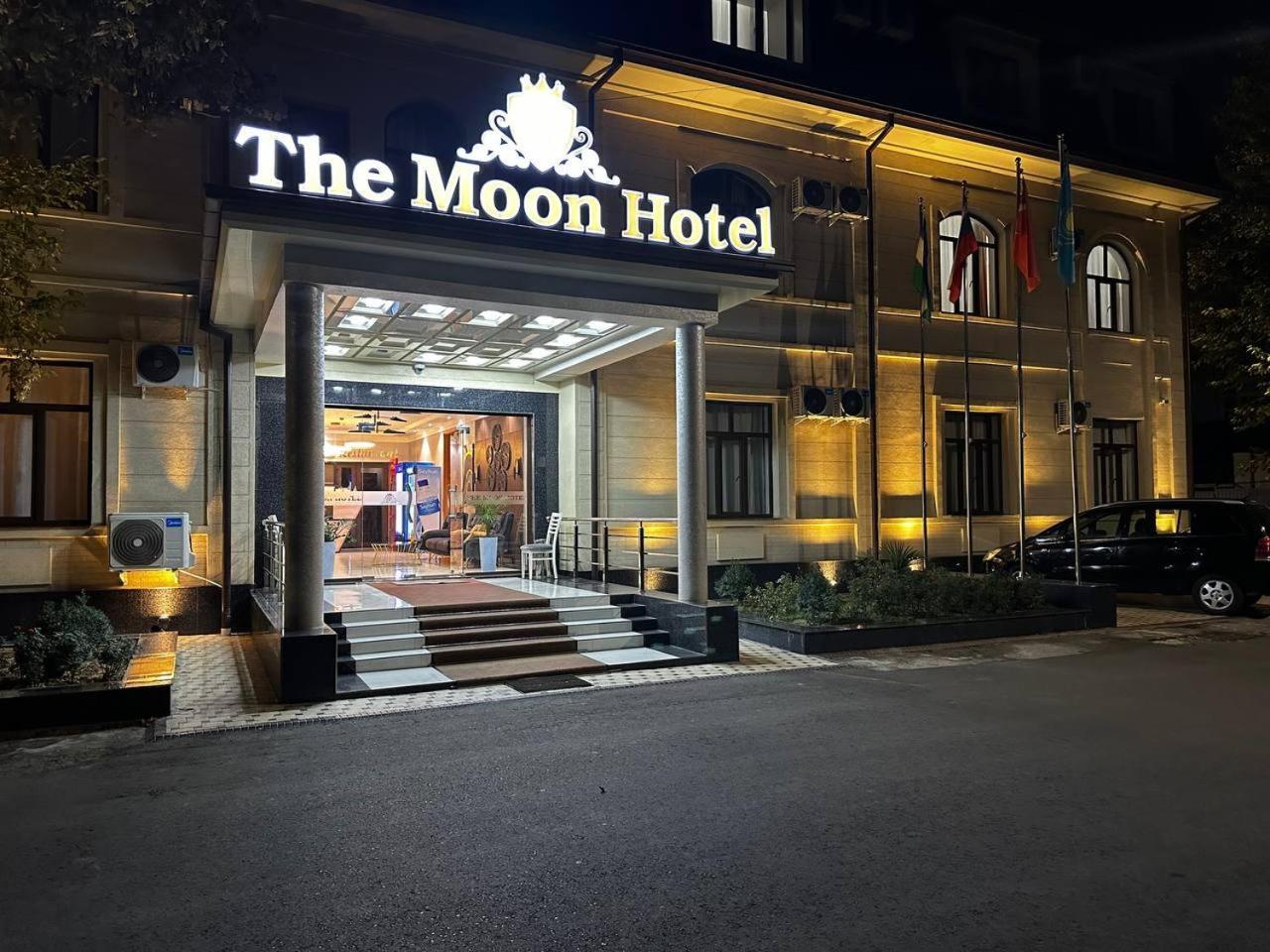 The Moon Tashkent Hotel エクステリア 写真