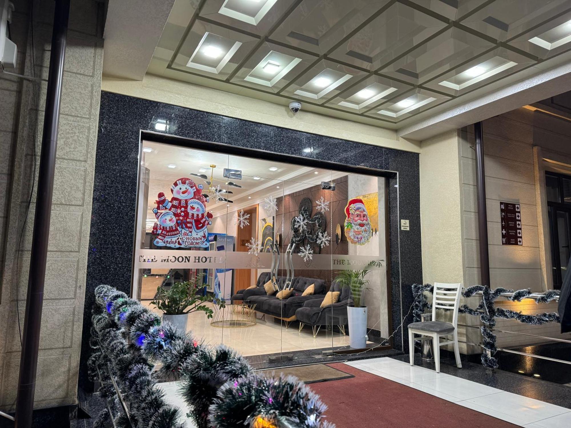 The Moon Tashkent Hotel エクステリア 写真